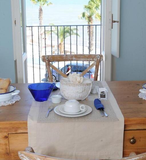 Четырехместный Номер Стандарт Вид на Море, Maremaris B&b