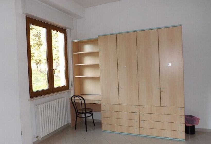 اتاق استاندارد چهار تخته, Ostello Il Volto