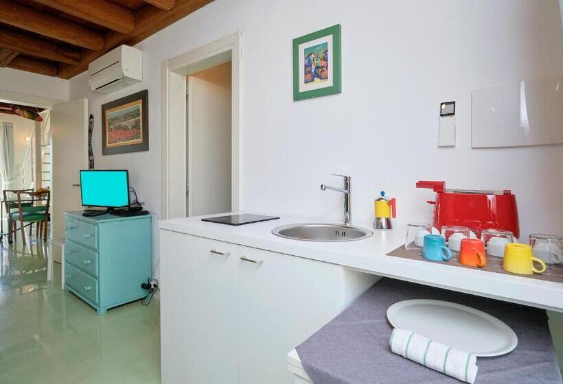Студия Стандарт, Petrantica Resort