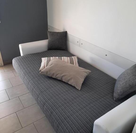 Apartamento 1 Dormitório Vista Mar, La Scogliera