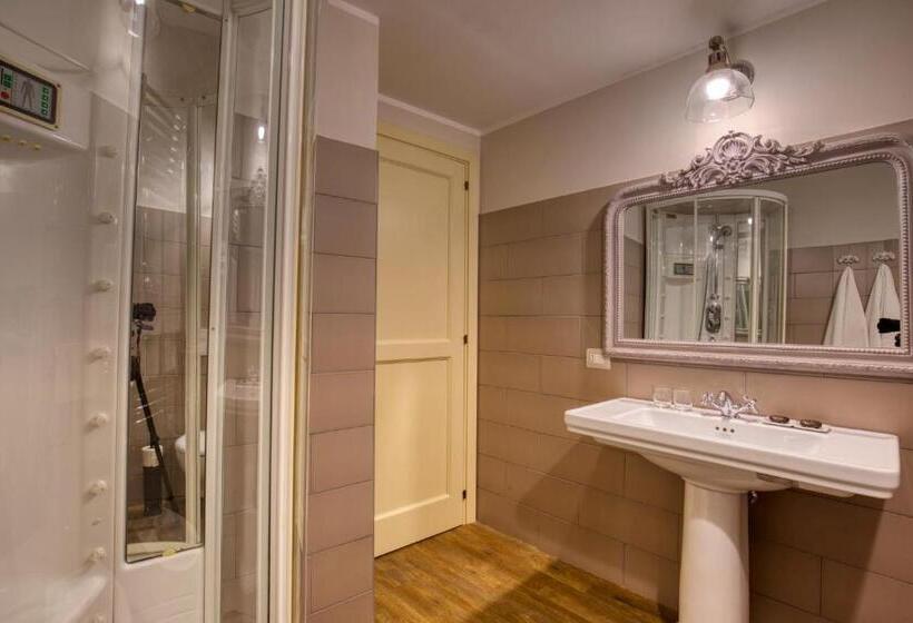 수피리어 룸, Corte Rossetti Le Dimore Luxury B&b