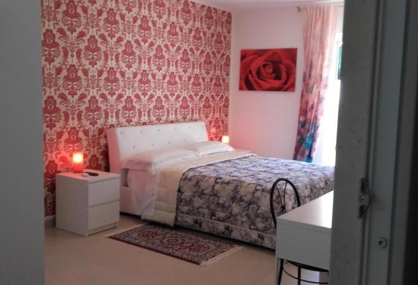 Трехместный Номер Стандарт Вид на Сад, Le Tre Rose Bed & Breakfast