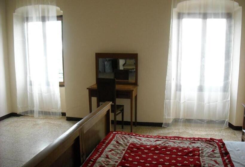 اتاق استاندارد سه نفره, B&b Corte Bezzetti