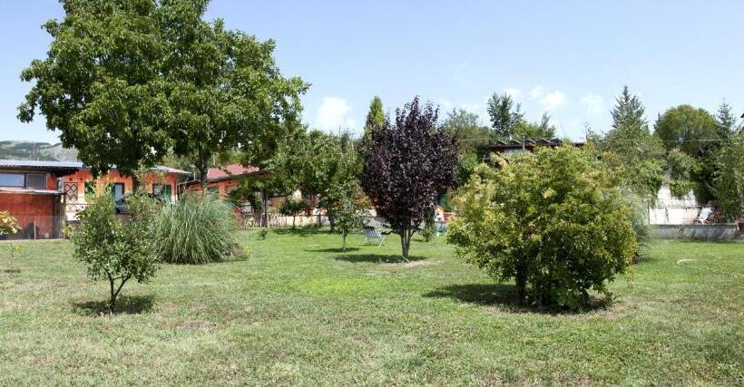 Четырехместный Номер Стандарт Вид на Сад, Country House Al Faraone