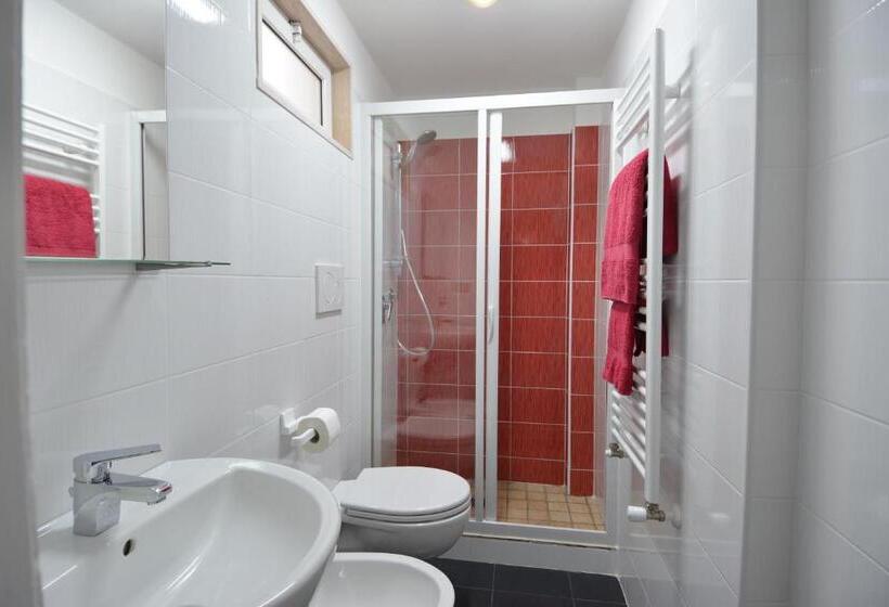 Номер Стандарт Трехместный, Bed & Breakfast Casalino