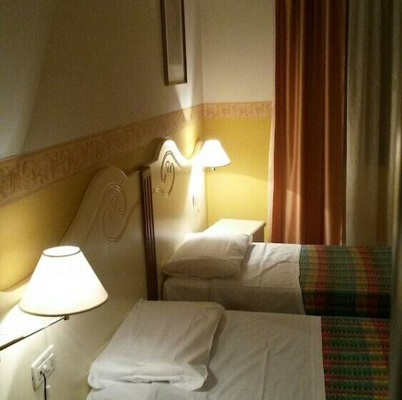 Standardrum, Albergo Ristorante Flora