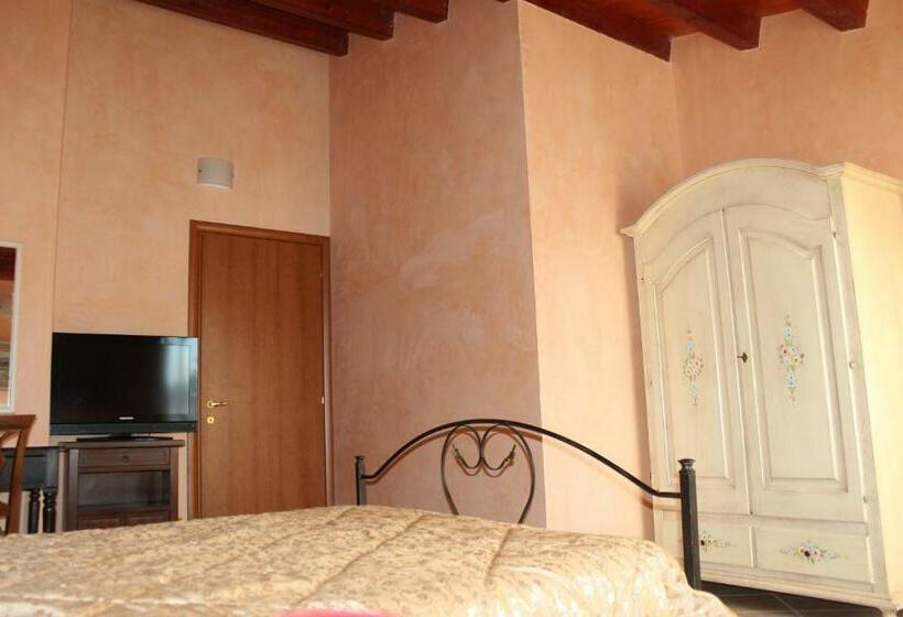 Номер Стандарт Трехместный, Agorà Akrai B&b