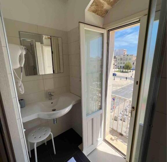디럭스 룸, Plaza Rooms