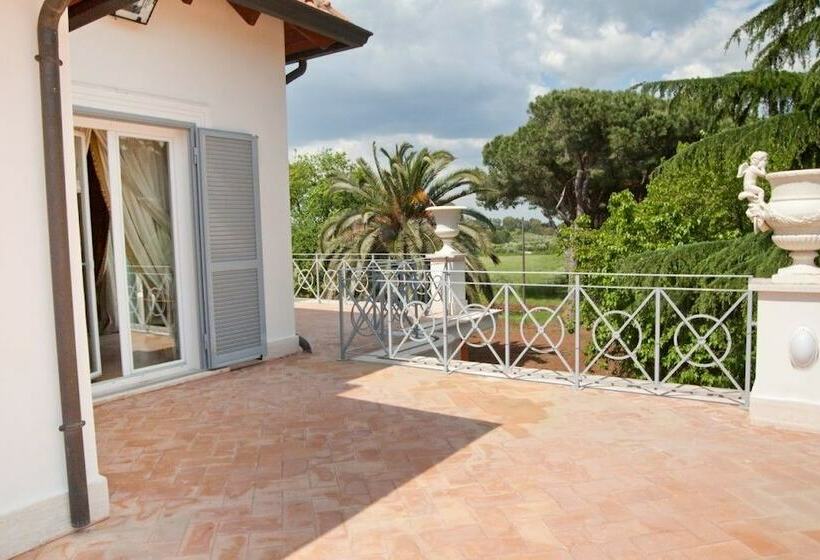 Quarto Estandar, Villa Strampelli