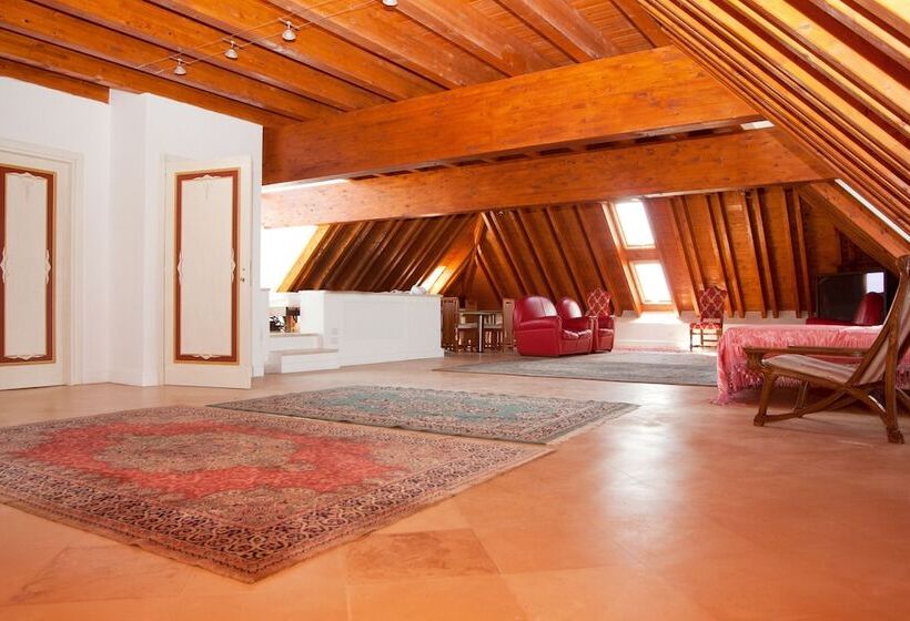 Quarto Deluxe, Villa Strampelli