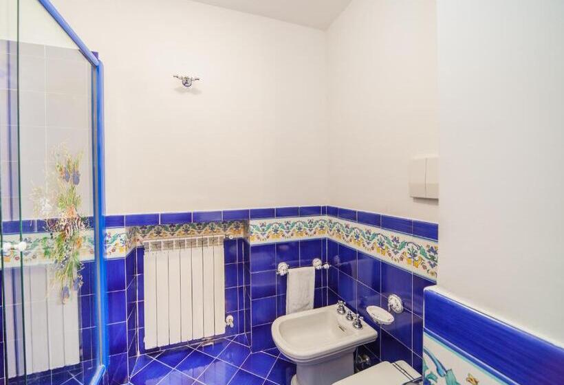 Люкс Кровать Кинг, Villacore Capri