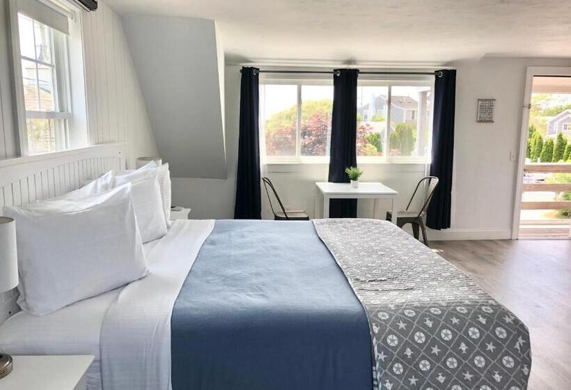 스탠다드 룸 킹사이즈 침대, Kingfisher Oceanside