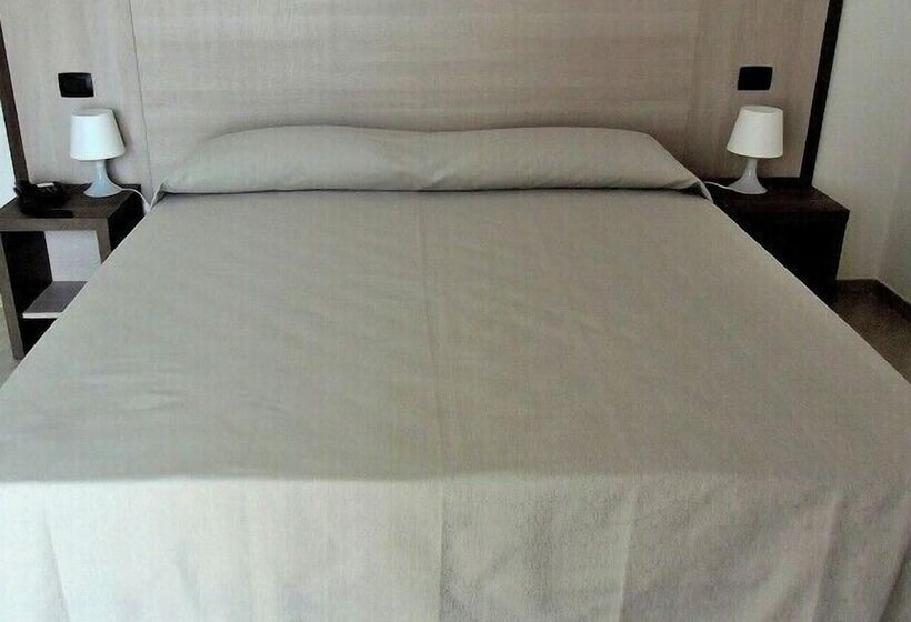 اتاق استاندارد با بالکن, Lido Inn