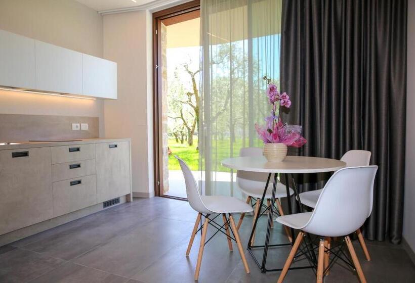스탠다드 스튜디오 풀장 전망, La Cipressina B&b