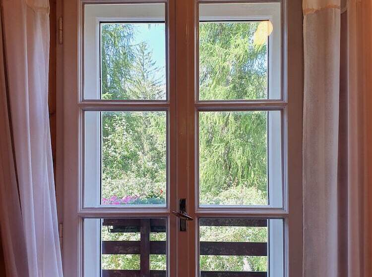 コンフォートトリプルルーム, B&b Cristallo