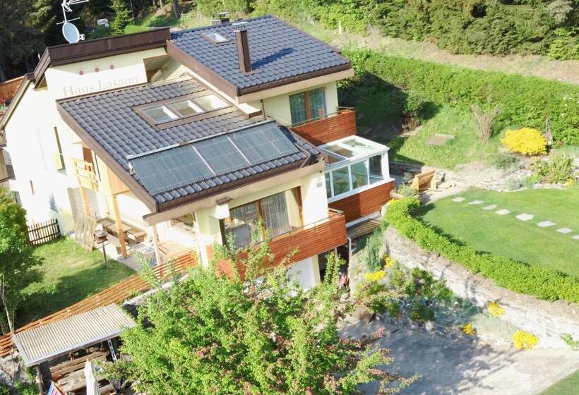 Номер Стандарт с Балконом, Haus Lasaun