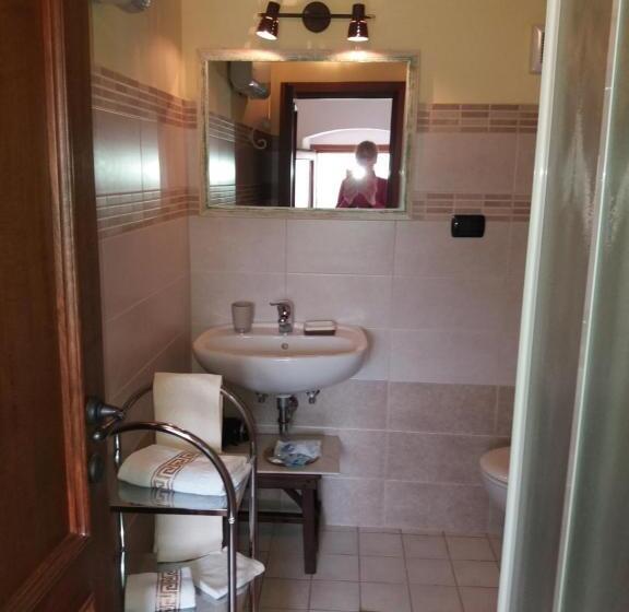 Quarto Estandar, Le Travi