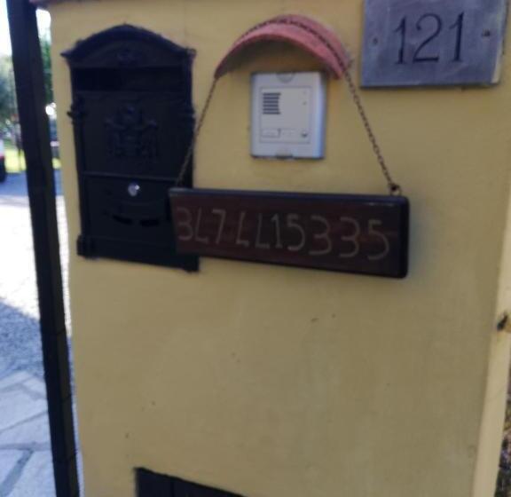 Quarto Triplo Estandar, Le Travi