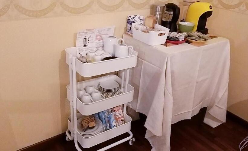 اتاق خانوادگی, Bed & Breakfast Gli Oleandri