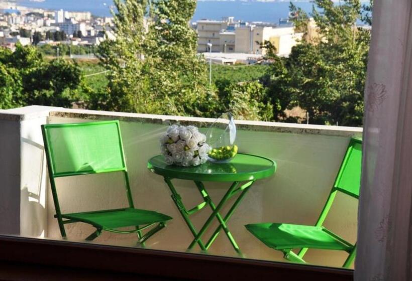 Номер Superior Вид на Море с Балконом, B&b Il Giardino Di Villa Anna