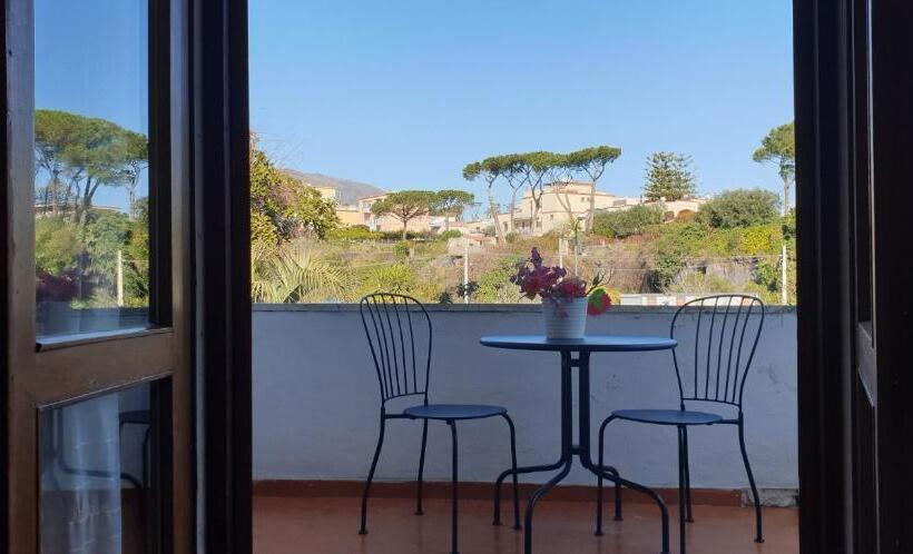 Полулюкс Вид на Сад, B&b Il Giardino Di Villa Anna