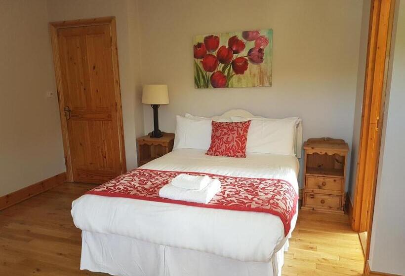 Семейный Номер, Greenlawn Lodge