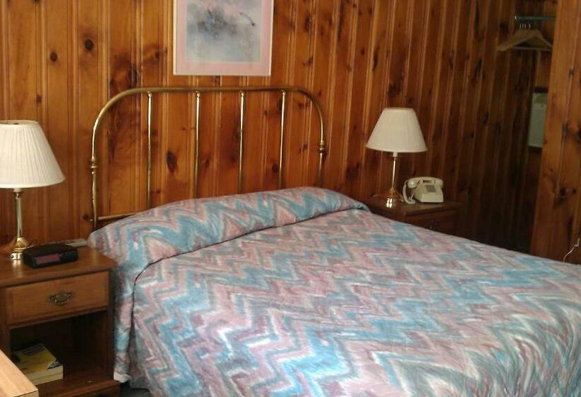 Номер Стандарт, Tallwood Motel Wells