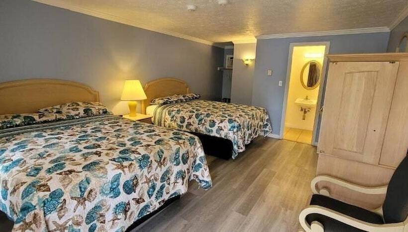 Номер Стандарт 2 Двуспальные Кровати, Tallwood Motel Wells