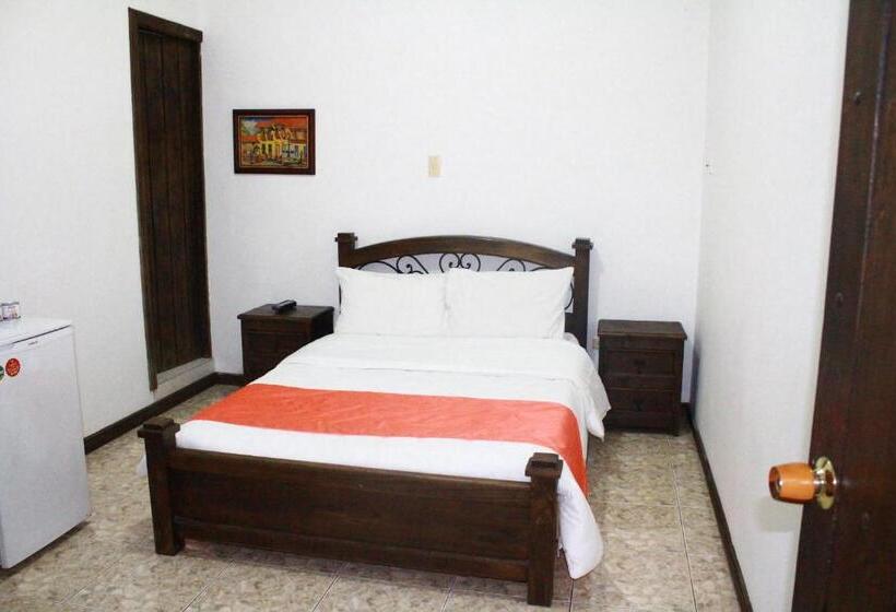 Quarto Estandar, Colonial Manizales