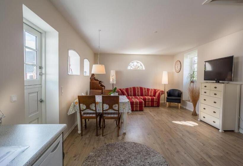 خانه 2 خوابه, Jungshoved Præstegård B&b