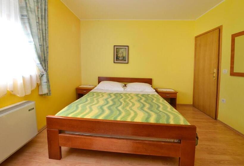 패밀리 룸, Bed And Breakfast Julia