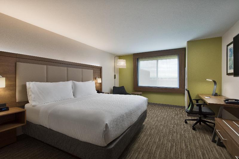 带大床的套房, Holiday Inn Express & Suites   Portland Airport   Cascade Stn, An Ihg