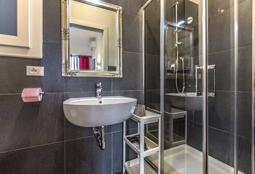 اتاق لوکس, Central City Rooms