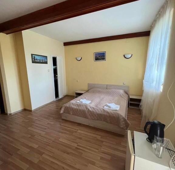 Номер Стандарт, Family Hotel Saint Peter