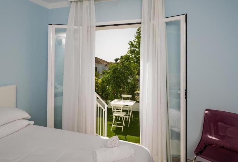 Номер Стандарт с Террасой, Bluebelle Marbella