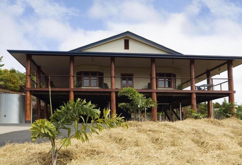 4间卧室的房子, The Summit Bed & Breakfast