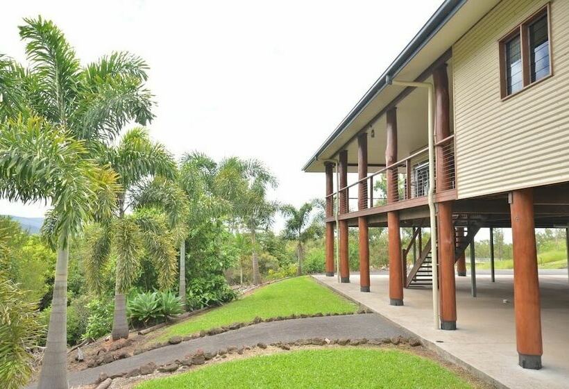 带2个卧室的高级公寓, The Summit Bed & Breakfast