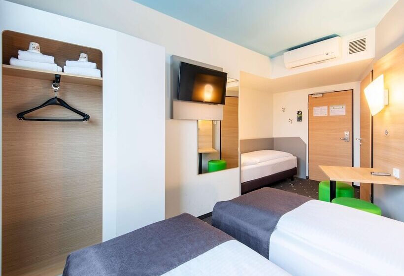 标准三人间, B&b Hotel Rosenheim