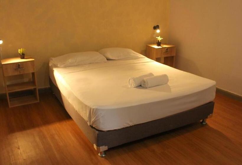 Номер Deluxe, La Vaina Cali