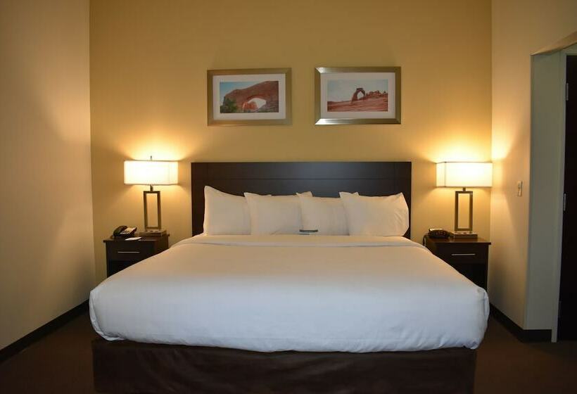 Люкс, Mainstay Suites Moab Near Arches National Park