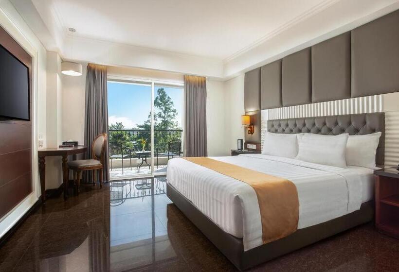 Номер Deluxe с Балконом, Grand Rohan Jogja