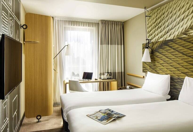 Номер Стандарт, Ibis London Canning Town