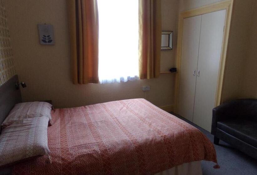 Quarto Estandar, St Annes
