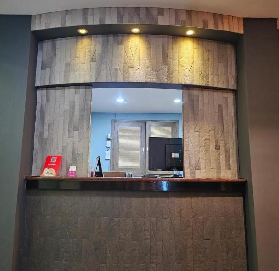 Номер Стандарт, Motel L Amant