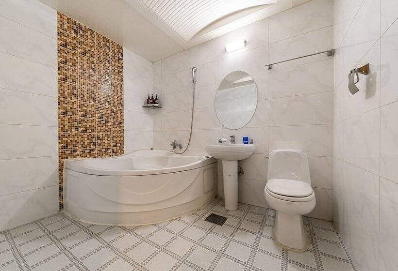 Номер Стандарт, Motel L Amant