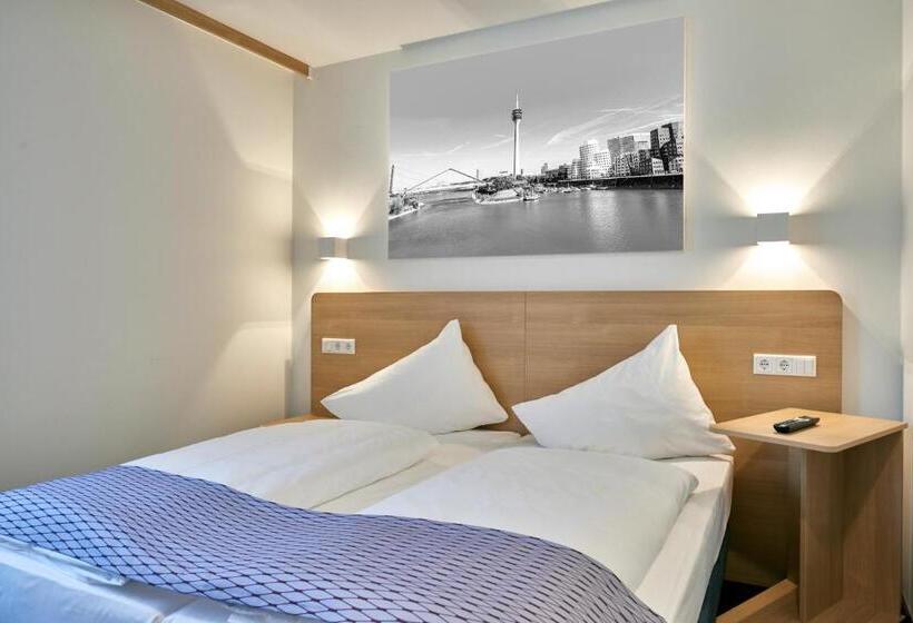 基本间, Mcdreams Hotel Düsseldorf City