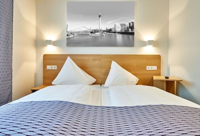 基本间, Mcdreams Hotel Düsseldorf City