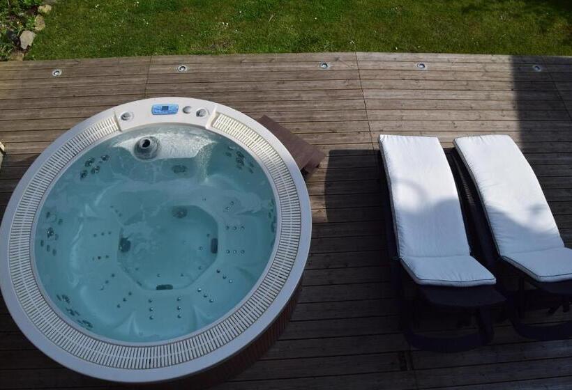 Номер Deluxe с Гидромассажем, Chambres D Hôtes Au Coin Du Spa