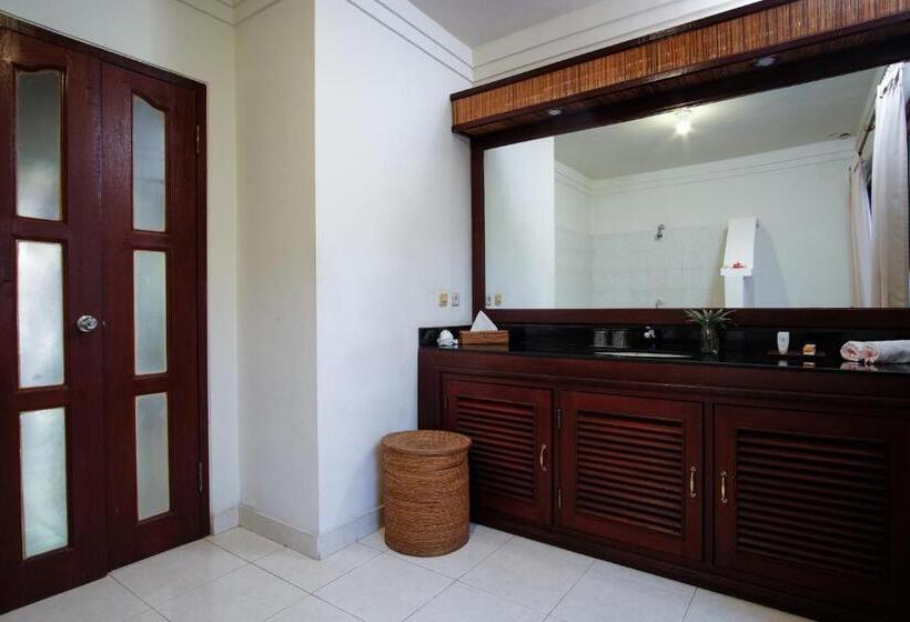 غرفة ديلوكس مطلّة علي البحر, Villa Unggul