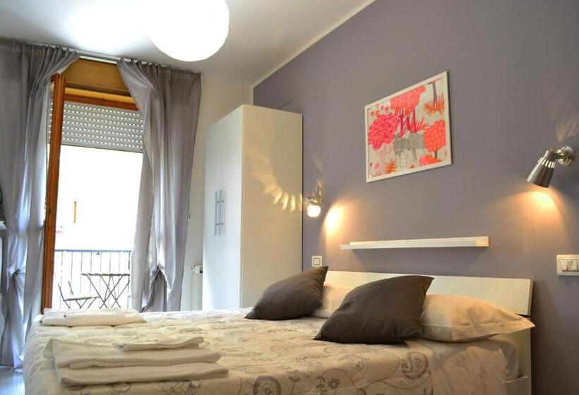 Quarto Estandar com Sacada, Sogni D Oro   Guest House